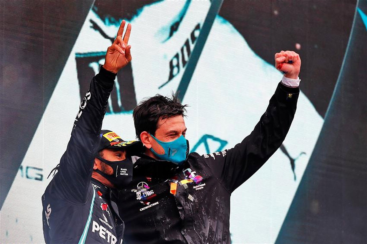 Lewis Hamilton and Toto Wolff comment on 2021 Mercedes F1 contract negotiations - Formula1news.co.uk