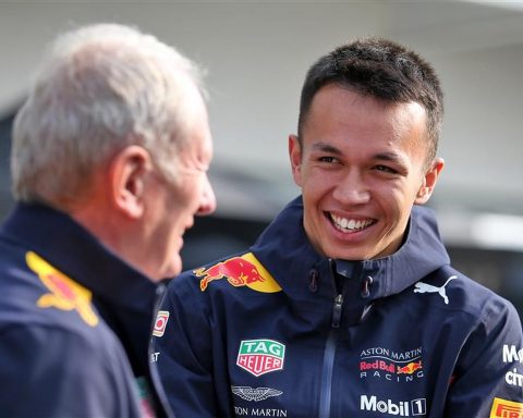 Alex Albon and Helmut Marko in the F1 paddock - Formula1news.co.uk