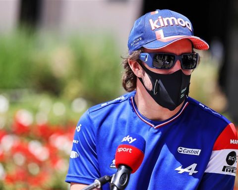 Fernando Alonso with Alpine F1 - Formula1news.co.uk