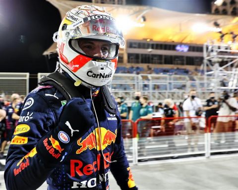 Max Verstappen takes pole for 2021 Bahrain GP - Formula1news.co.uk