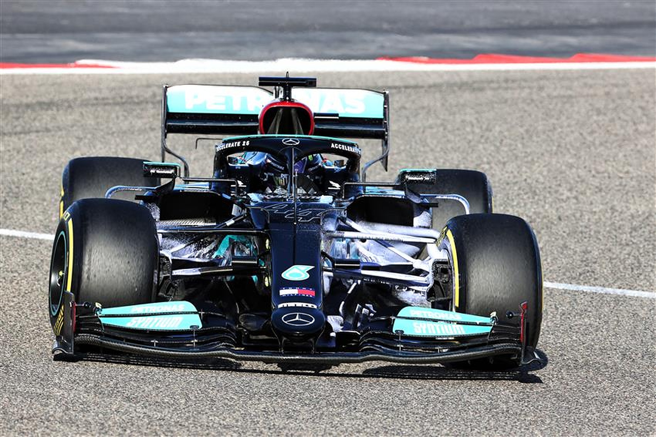 Mercedes W12 at Bahrain pre-season testing in 2021 - Formula1news.co.uk
