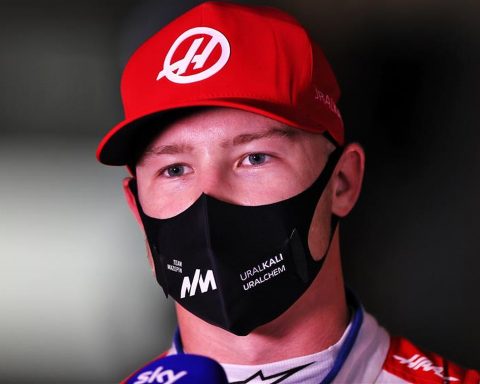 Nikita Mazepin slammed for breaking code and spinning at Bahrain GP qualifying - Formula1news.co.uk