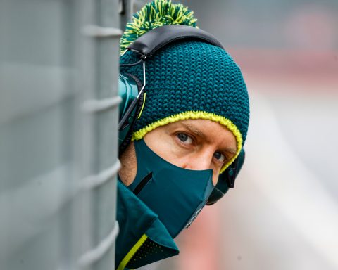 Sebastian Vettel Aston Martin 2021 - Formula1News.co.uk