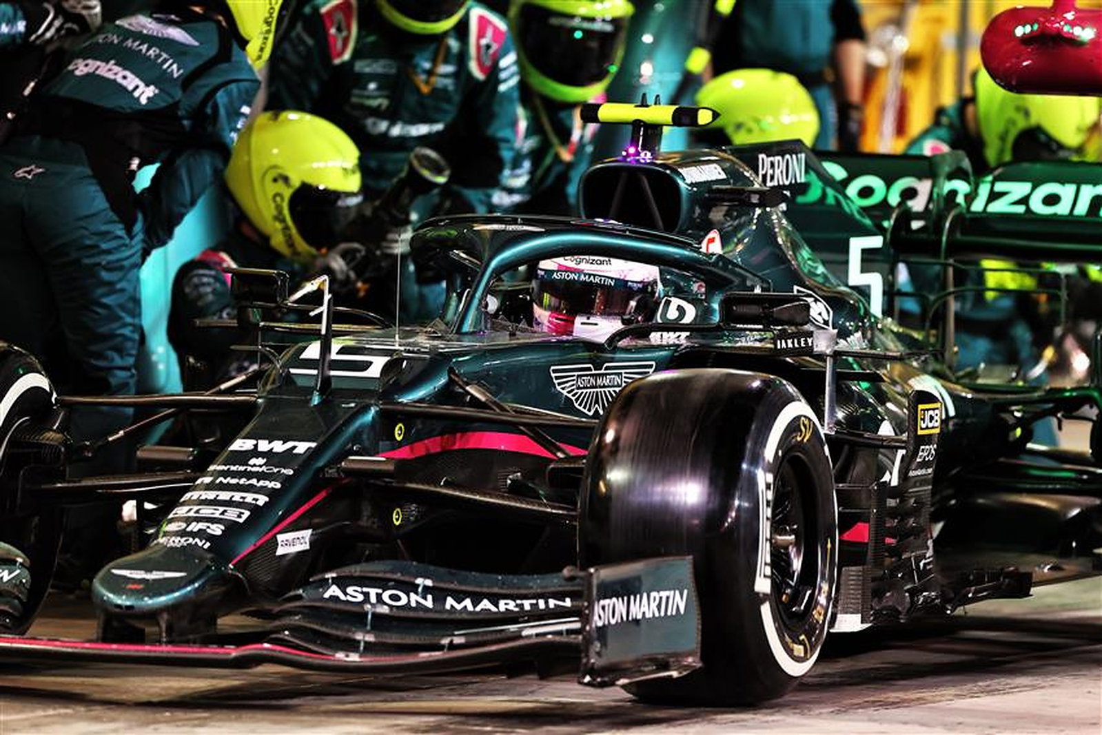 Sebastian Vettel picks up 5 penalty points in Bahrain - Formula1news.co.uk