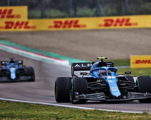 Alpine F1 Team at Imola in 2021 - Formula1news.co.uk