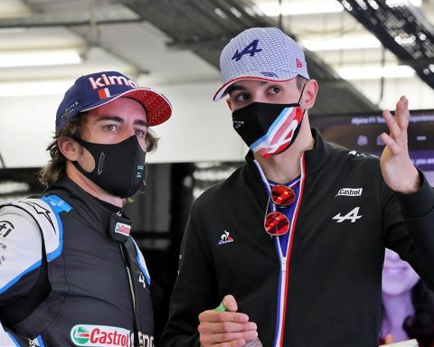 Fernando Alonso and Esteban Ocon at Alpine F1 Team in 2021 - Formula1news.co.uk