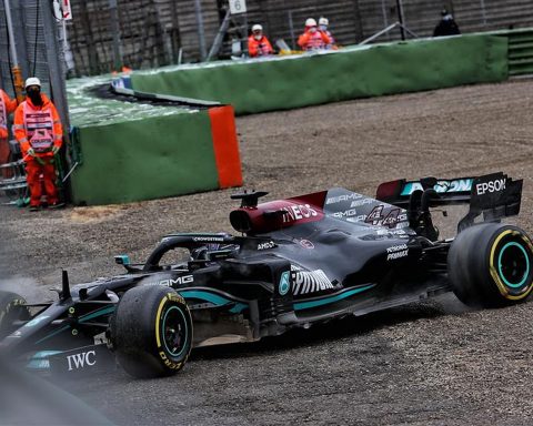 Lewis Hamilton in the gravel at Imola - Formula1news.co.uk