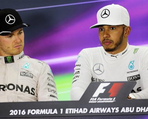 Nico Rosberg and Lewis Hamilton at Mercedes in 2016 - Formula1news.co.uk