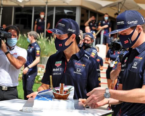 Sergio Perez and Max Verstappen at Bahrain - Formula1news.co.uk