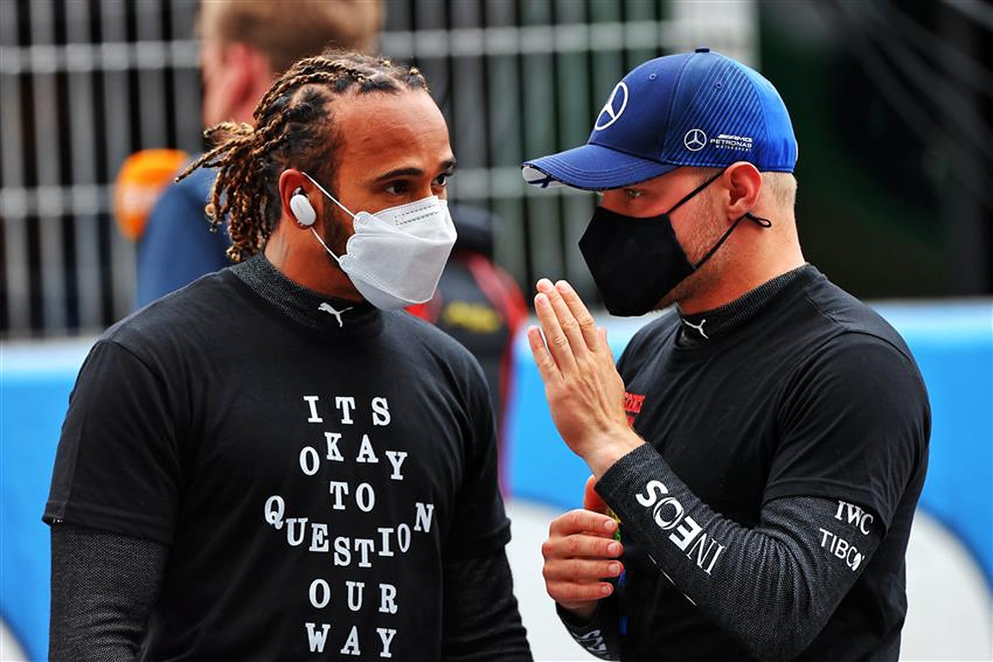 Lewis Hamilton and Valtteri Bottas at Barcelona in 2021 - Formula1news.co.uk