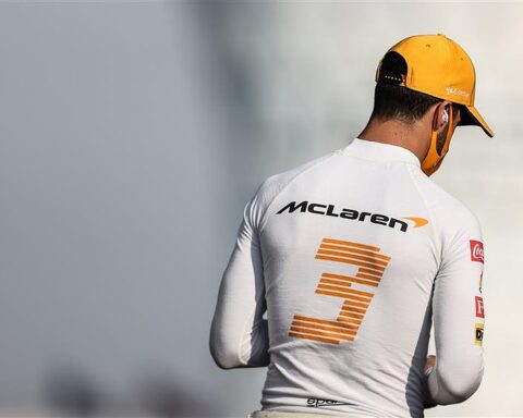 Daniel Ricciardo in Abu Dhabi 2021.v1
