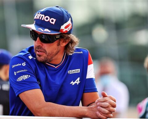 Fernando Alonso at the 2021 Abu Dhabi GP.v1