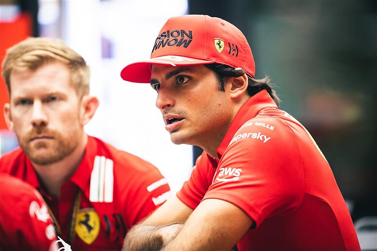 Ferrari F1 driver Carlos Sainz at the 2021 Saudi Arabian GP.v1