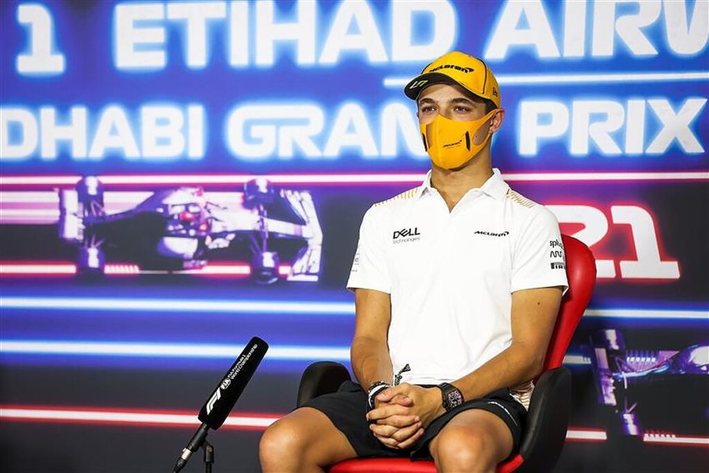 Lando Norris speaks about 2022 McLaren F1 Car.v1