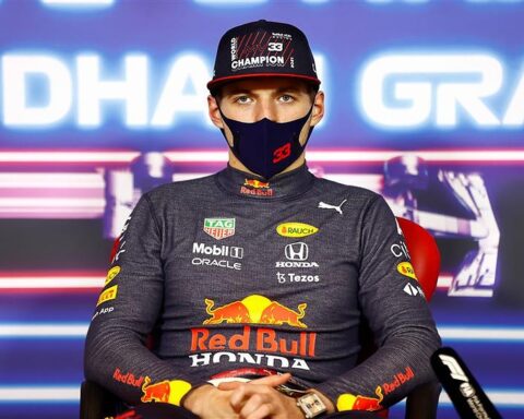 Max Verstappen dimisses possibility of early retirement.v1