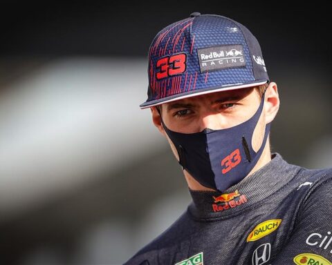 Max Verstappen on prospect of joining Mercedes.v1