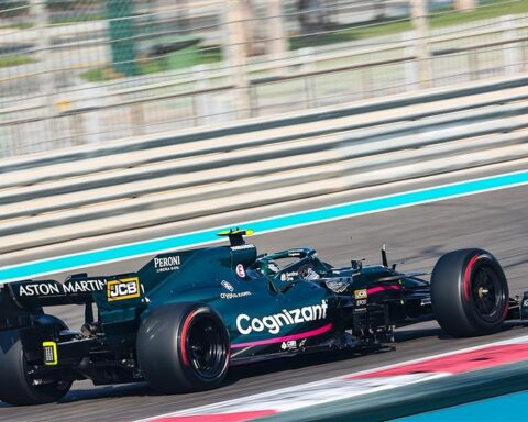 2021 Aston Martin F1 car in Abu Dhabi.v1