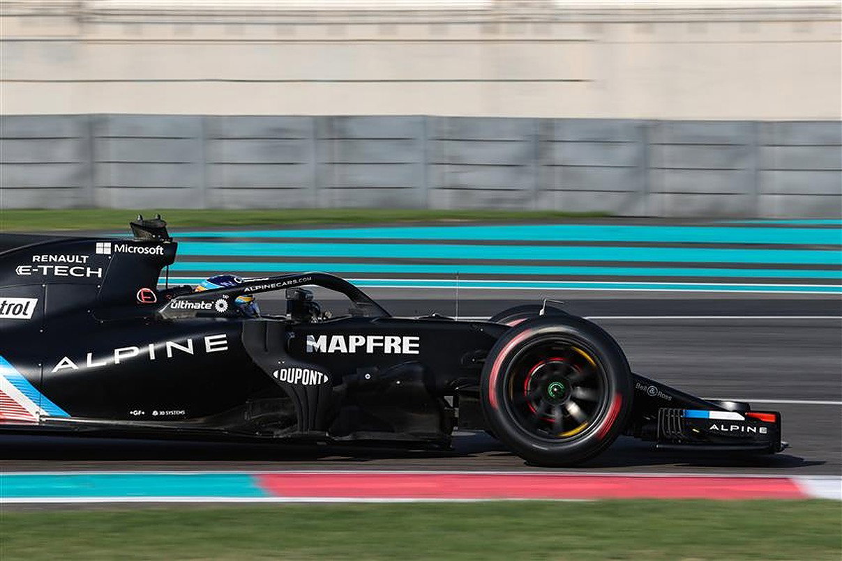 Alpine 2022 F1 car launch.v1