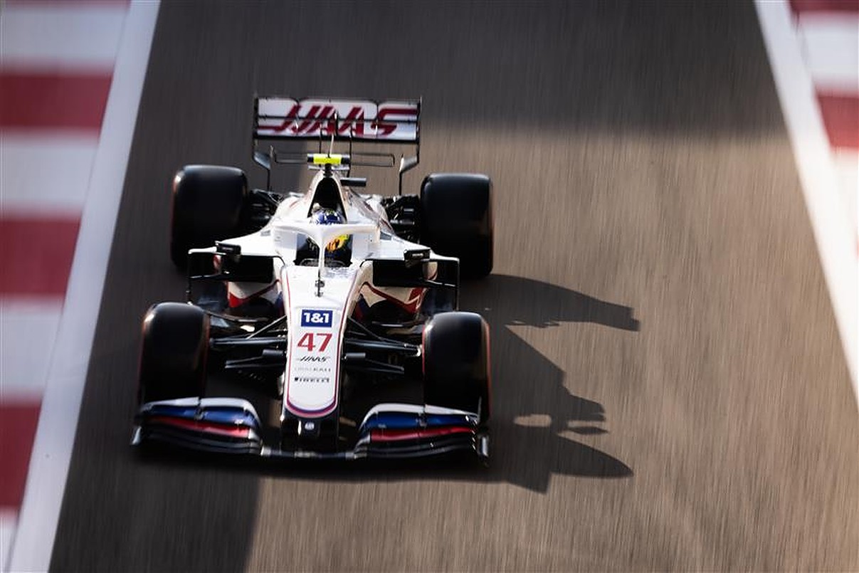 Haas F1 driver Mick Schumacher in Abu Dhabi 2021.v1