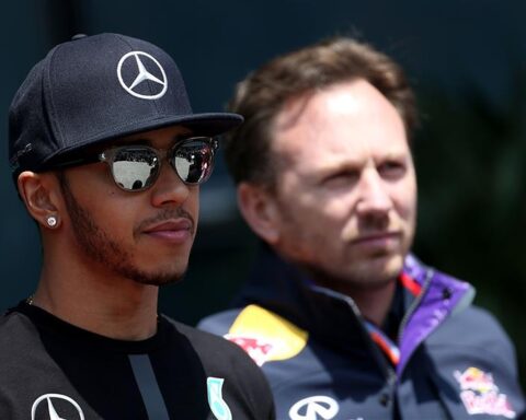 Lewis Hamilton and Christian Horner in 2015.v1