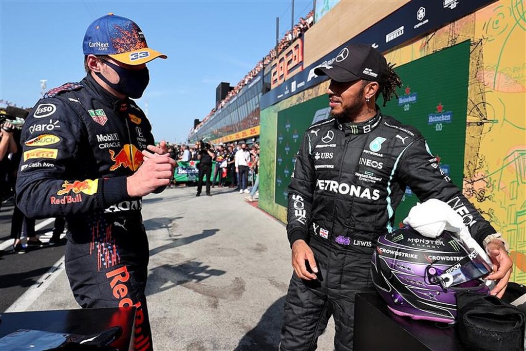 Lewis Hamilton and Max Verstappen at the Dutch GP.v1
