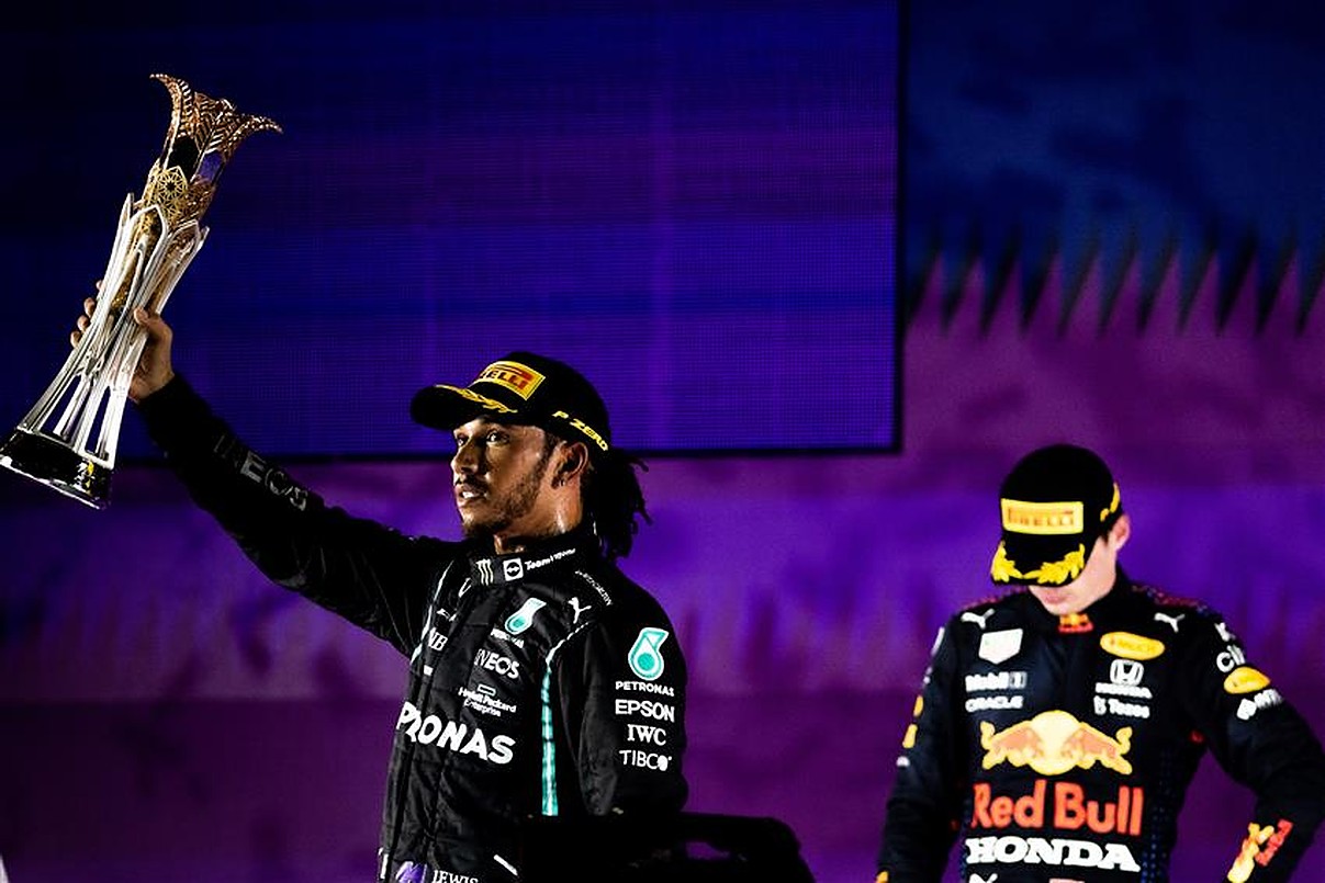 Lewis Hamilton celebrates winning the 2021 Saudi Arabian Grand Prix.v1