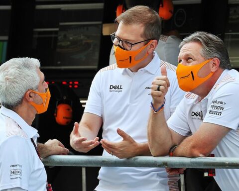 McLaren CEO Zak Brown warns could be no sprint races in 2022.v1