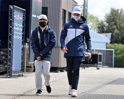 Pierre Gasly and Yuki Tsunoda at Imola, 2021.v1