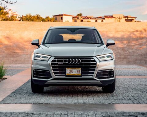 2018 Audi Q5 front shot