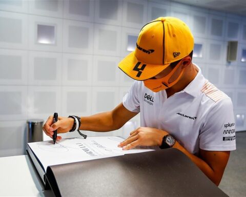 Lando Norris contradicts McLaren boss about new contract.v1