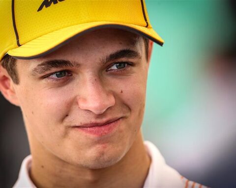 Lando Norris signs new McLaren contract 2022.v1