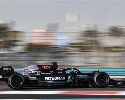 Mercedes 2022 F1 car crash test passed.v1