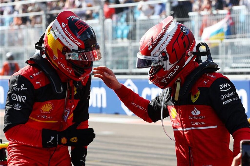 Charles Leclerc and Carlos Sainz in Miami 2022.v1