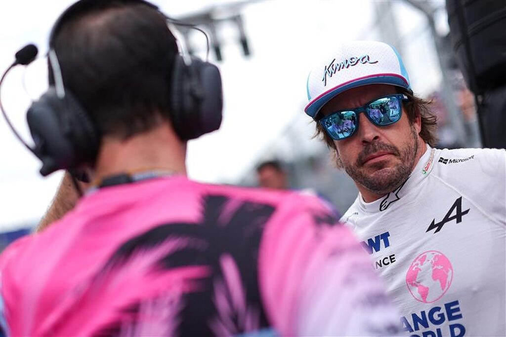 Fernando Alonso linked to Red Bull.v1