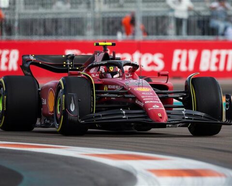 Ferrari cleared of wrongdoing over floor upgrade.v1